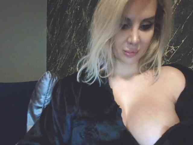 SensualGoddess webcam