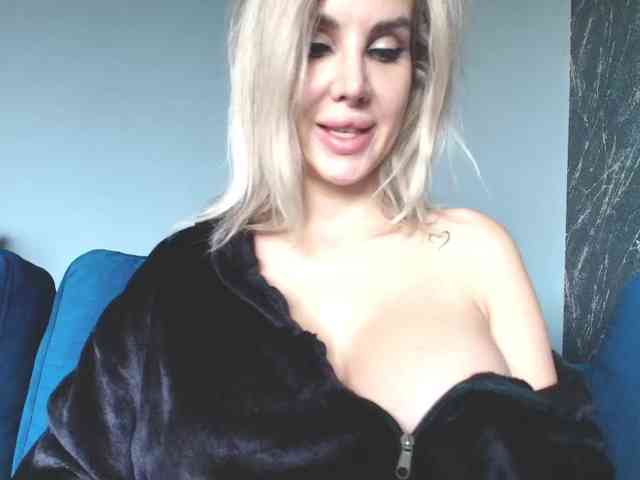 SensualGoddess webcam