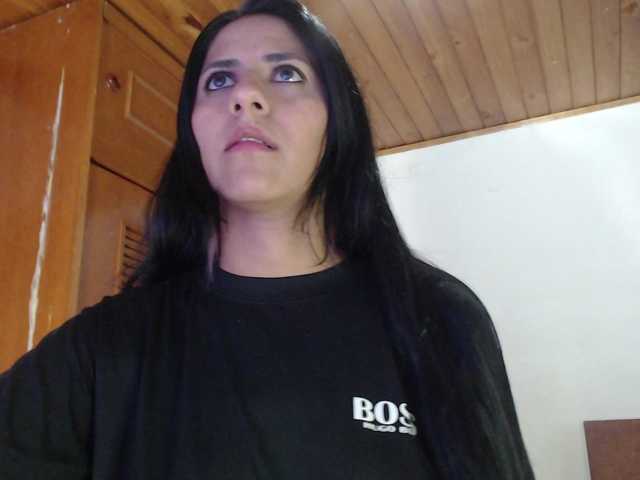 hilari18 webcam bongacams model stream image