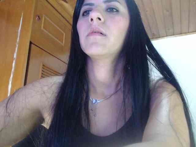 hilari18 webcam