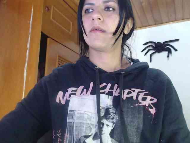hilari18 webcam