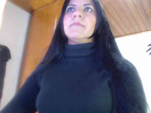 hilari18 webcam