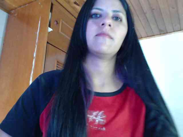 hilari18 webcam