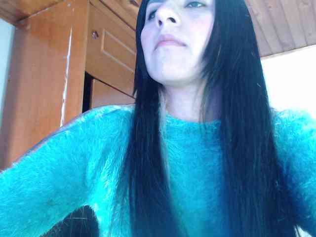 hilari18 webcam