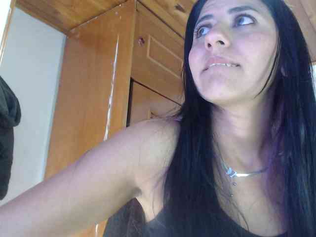 hilari18 webcam