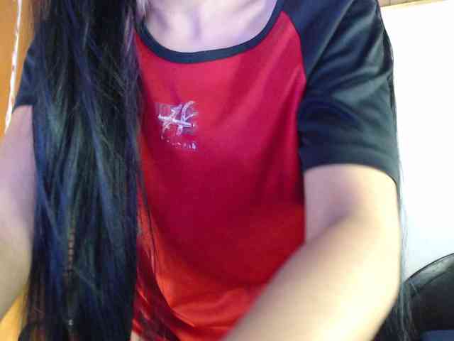 hilari18 webcam