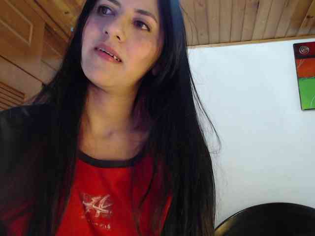 hilari18 webcam