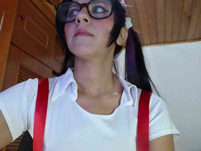 hilari18 webcam