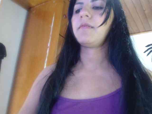 hilari18 webcam