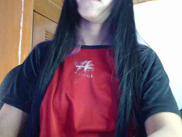 hilari18 webcam