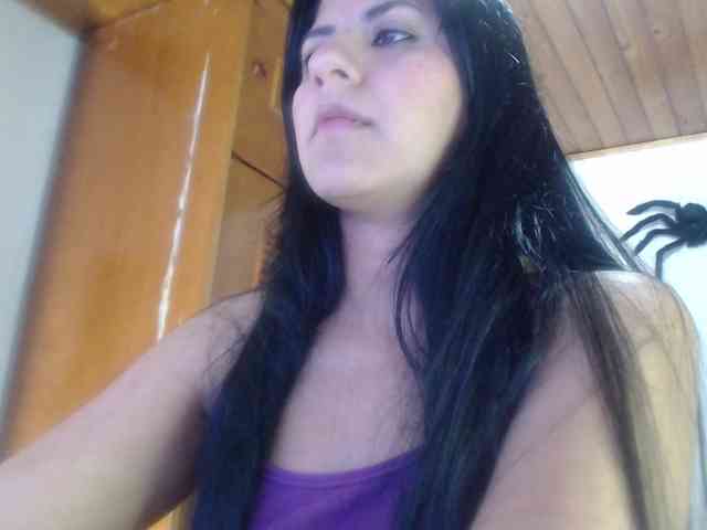 hilari18 webcam