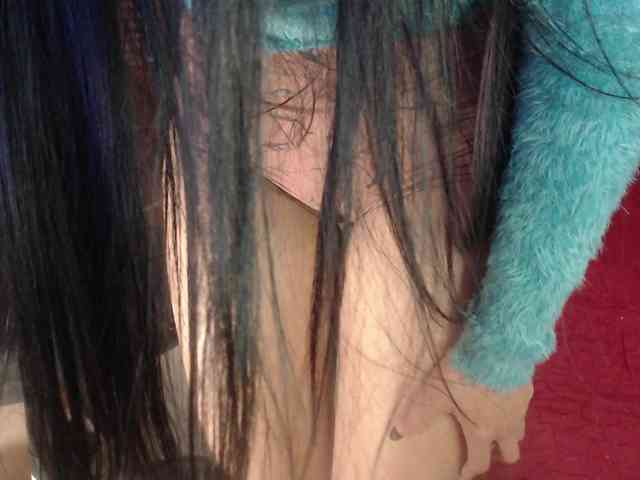 hilari18 webcam