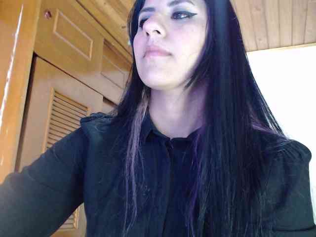 hilari18 webcam