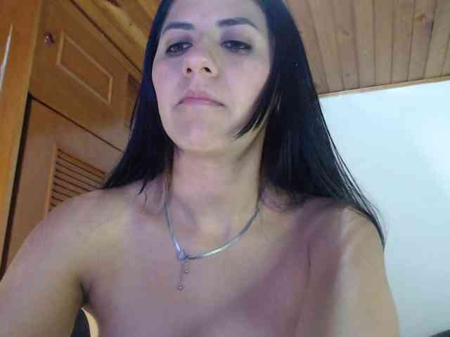 hilari18 webcam