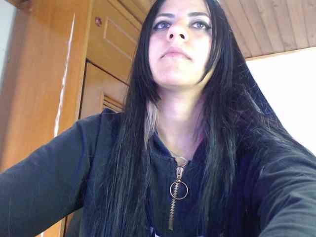 hilari18 webcam