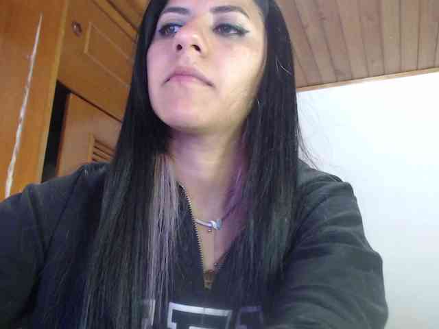 hilari18 webcam