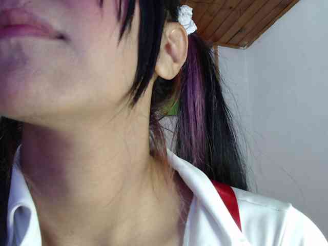 hilari18 webcam