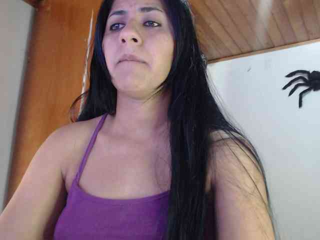 hilari18 webcam