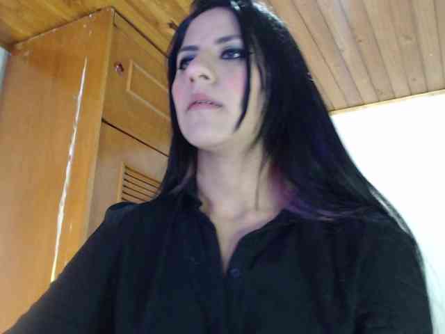 hilari18 webcam