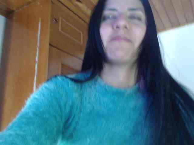 hilari18 webcam
