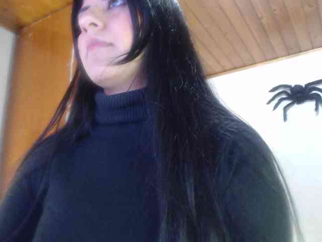 hilari18 webcam