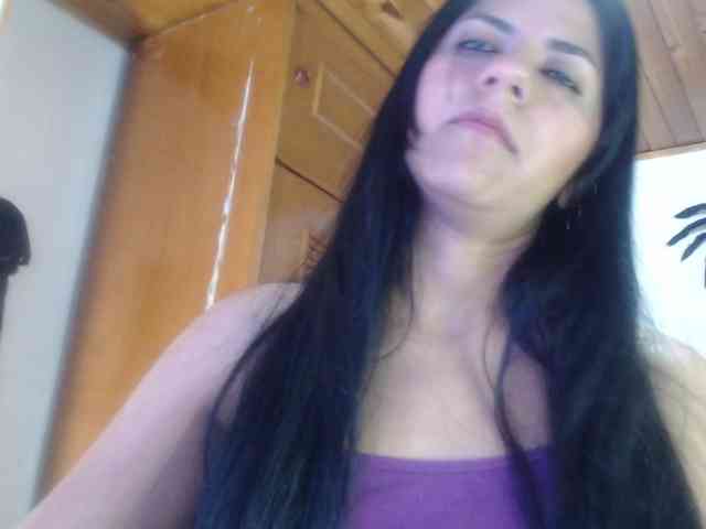 hilari18 webcam
