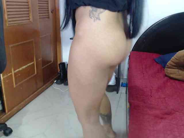 hilari18 webcam