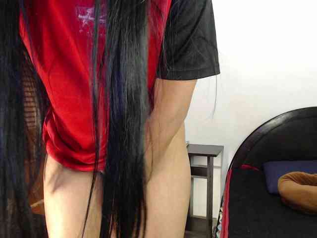 hilari18 webcam