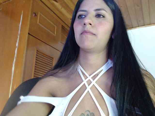 hilari18 webcam