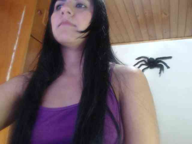 hilari18 webcam