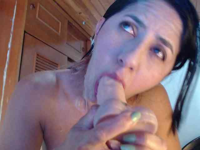 hilari18 webcam