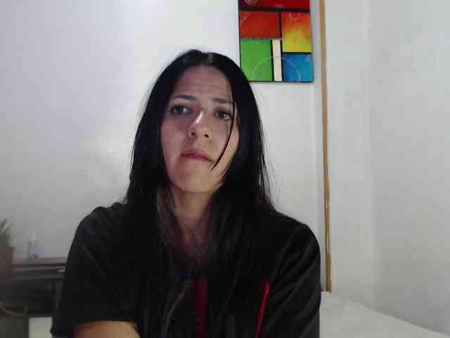 hilari18 webcam