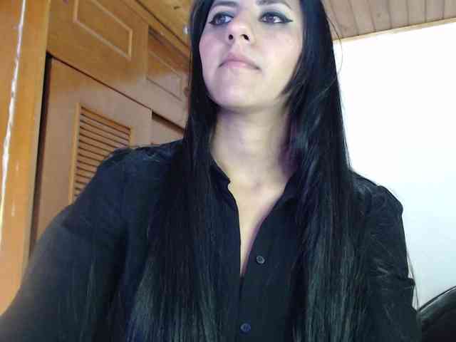 hilari18 webcam