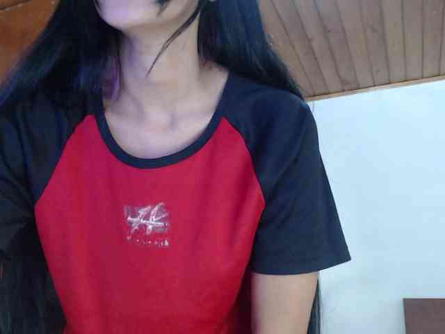 hilari18 webcam