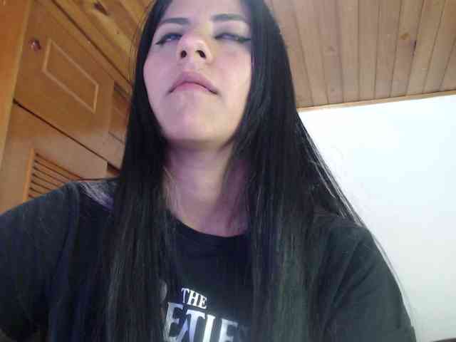 hilari18 webcam