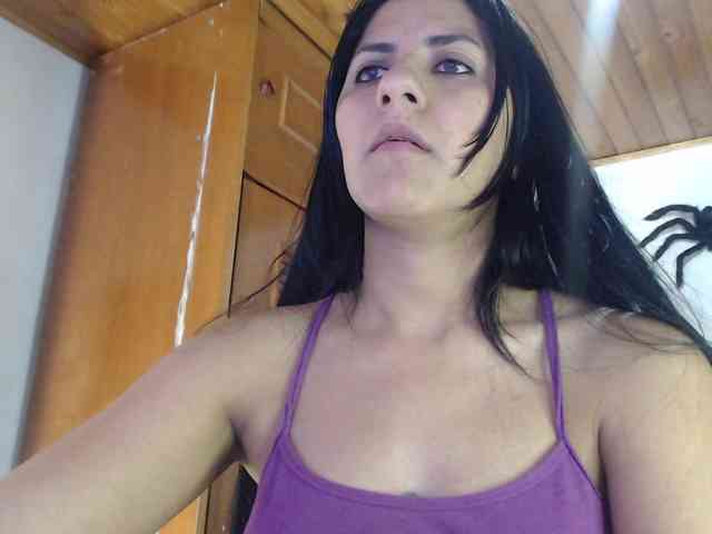 hilari18 webcam