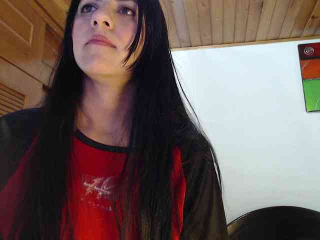 hilari18 webcam