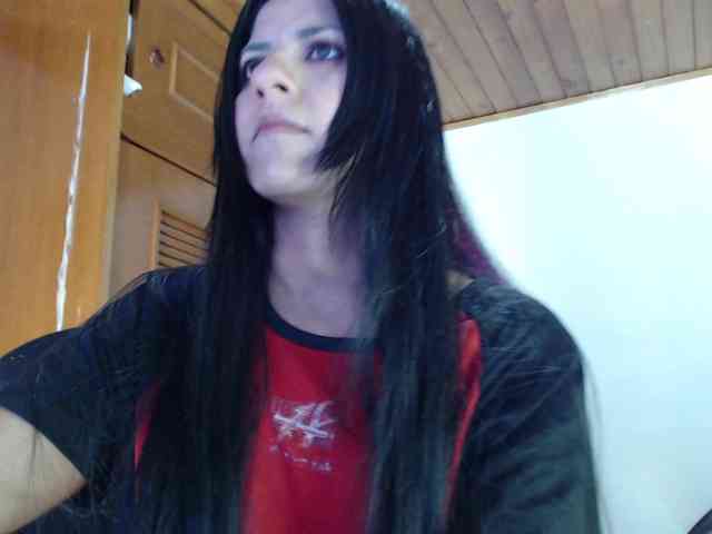 hilari18 webcam
