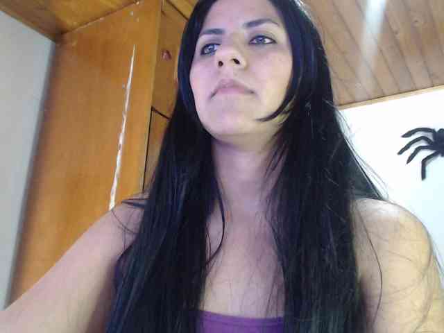 hilari18 webcam
