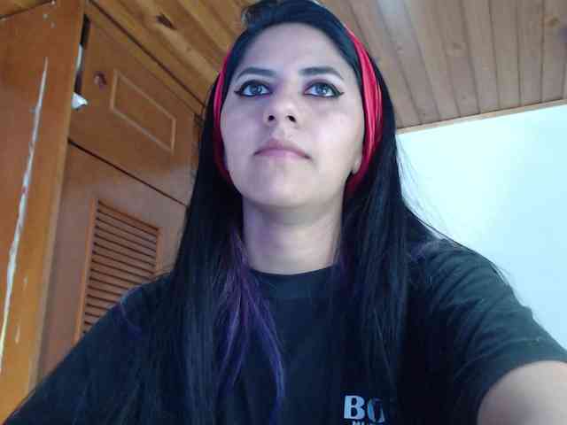 hilari18 webcam