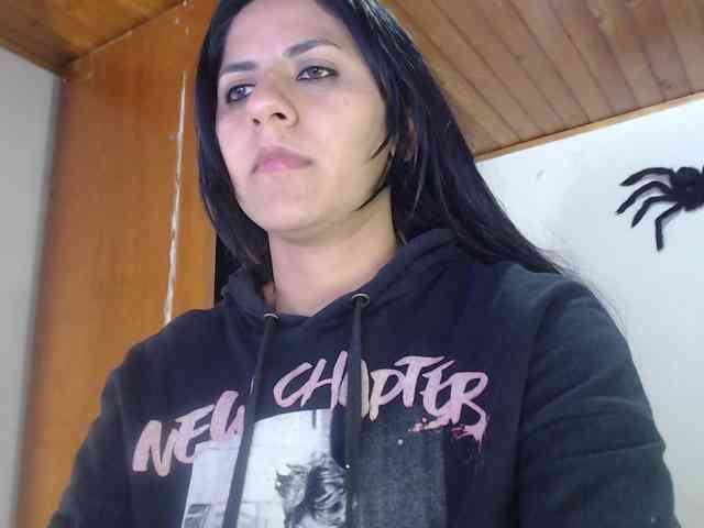 hilari18 webcam
