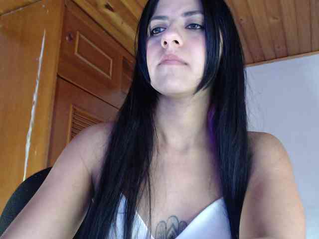 hilari18 webcam
