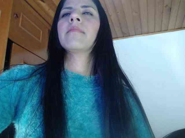 hilari18 webcam