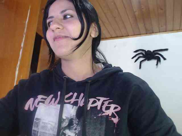 hilari18 webcam