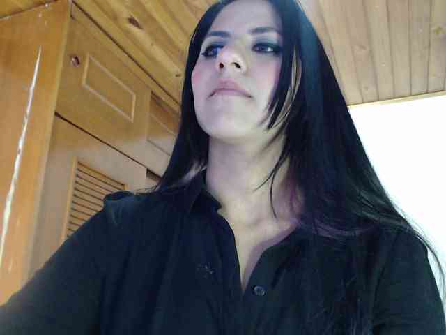 hilari18 webcam