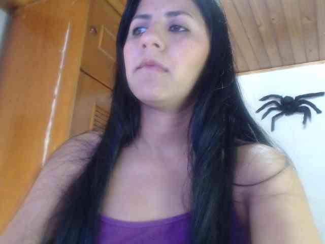 hilari18 webcam