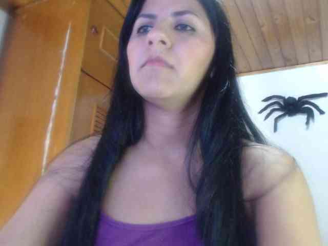 hilari18 webcam