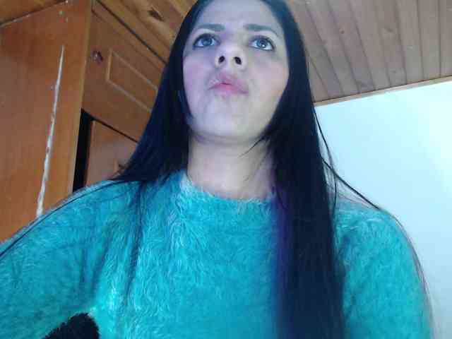 hilari18 webcam