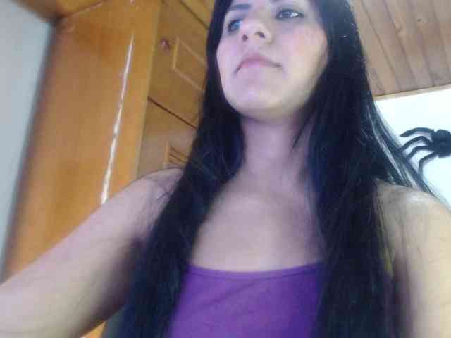 hilari18 webcam