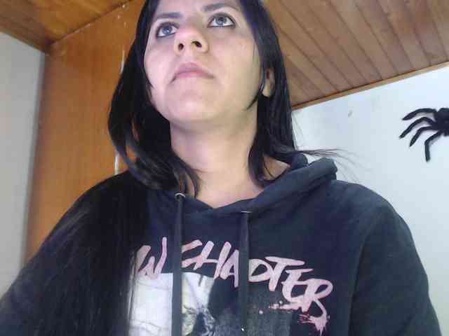 hilari18 webcam